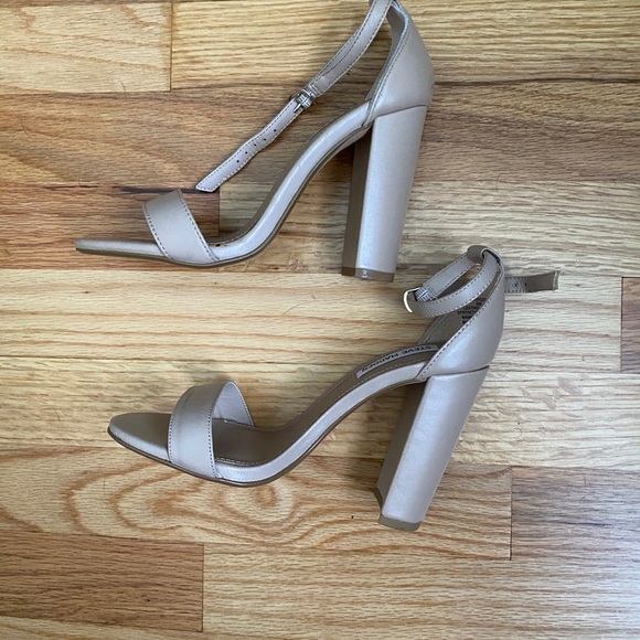Steve Madden Carrson block heel size 6. - Picture 9 of 16